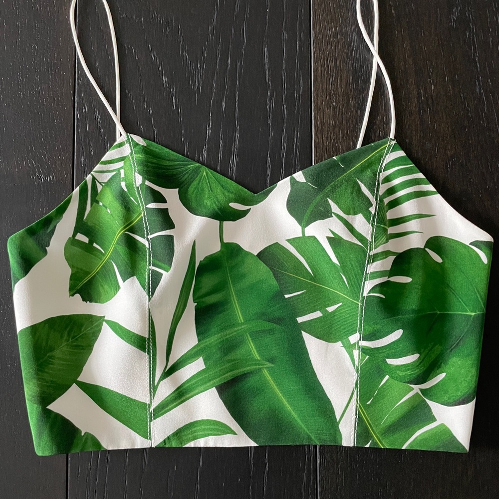 Alice + Olivia Green and White Fitted Crop Camisole